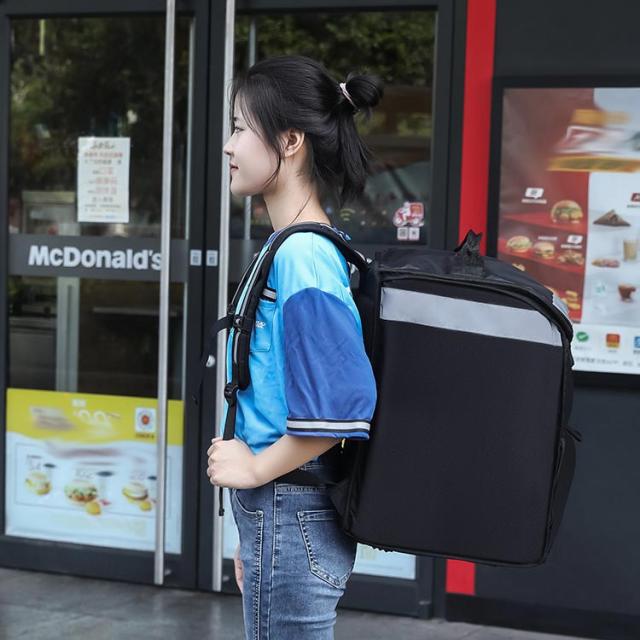 配達 リュック デリバリー 大容量 デリバリーバッグ 防水 効率UP 黒 56L 保冷保温できるデリバリーバッグ！普段使いにもおしゃれな配達用保冷