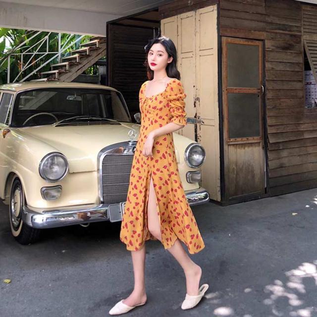 【70s〜80sヴィンテージ】レトロワンピース／パフスリーブ 送料無料】フランス買い付け 60年代製 マゼンダ X ペイズリー柄