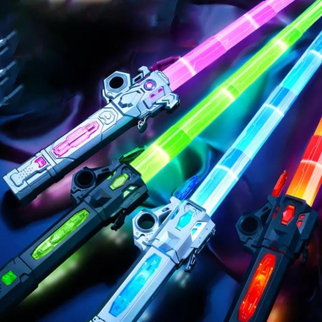 4パック ライトアップセイバー 4色 拡張可能なLEDレーザーソード FXサウンド