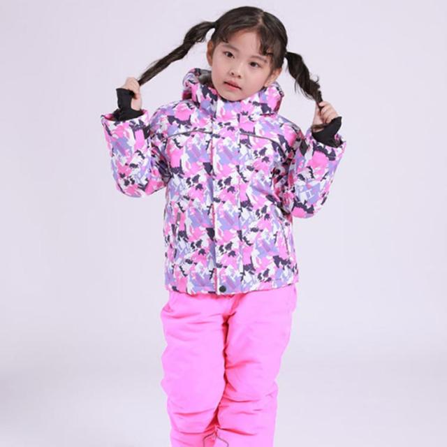 モンベル　キッズ100サイズ　スノーウェアー　ジャンプスーツ モンベル キッズ100サイズ スノーウェアー ジャンプスーツ モンベル