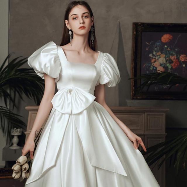 ウエディングドレス ウェディングドレス パフスリーブ 腰リボン フェミニン ワンピース パフスリーブ ドレス パフスリーブワンピース ミモレ ミモレ丈 Aライン 結婚式 シンプル 上品 ウエディングドレス ウェディングドレス パフスリーブ 腰リボン