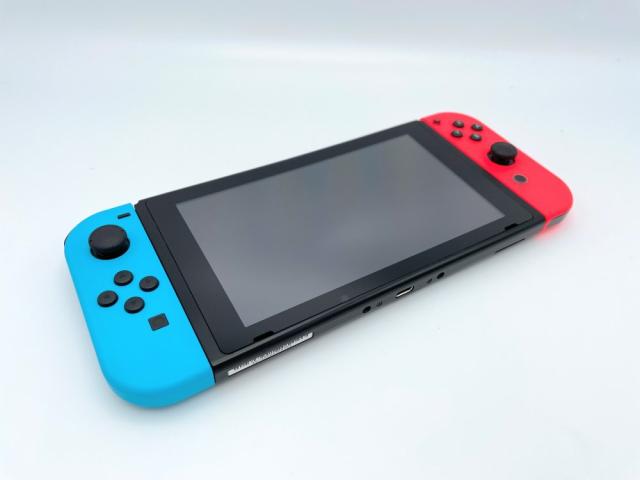 Nintendo Switch ネオンレッド・ネオンブルー 本体 - メルカリ