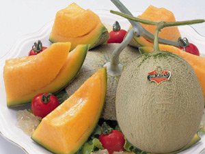 夕張メロン (共撰 秀品 6玉 合計8kg) お中元贈答用高級マスクメロン 赤肉めろん