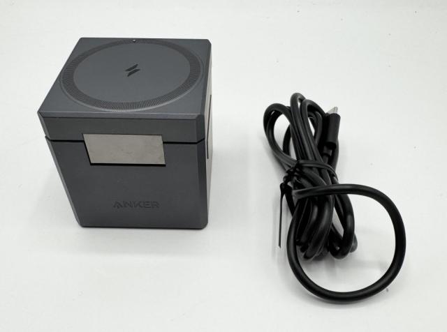 【中古 動くこと見さだめる済】 Anker 3-インチ-1 Cube with MagSafe: 磁石式 3-インチ-1 無線電話申し受けるステイション
