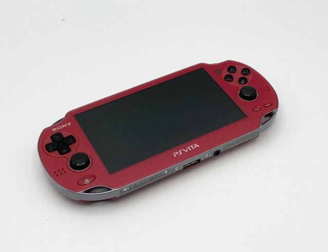 中古 PlayStationVita Wi-Fiモデル コズミック・レッド (PCH-1000 ZA03) 【メーカー生産終了】 [video game]