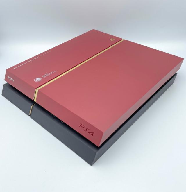 中古 PlayStation 4 METAL GEAR SOLID V LIMITED PACK THE PHANTOM PAIN EDITION