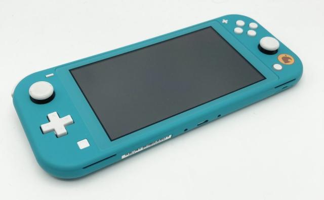 中古 Nintendo Switch Lite あつまれ どうぶつの森セット ?まめきち&つぶきちアロハ柄?