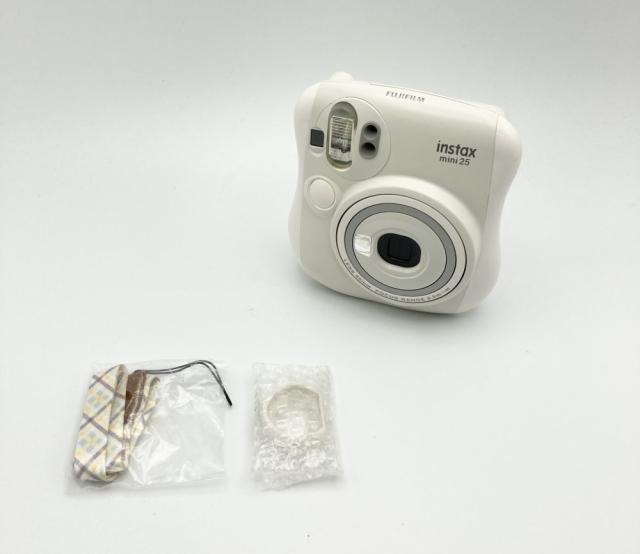 中古 富士フイルム(FUJIFILM) インスタントカメラ チェキ instax