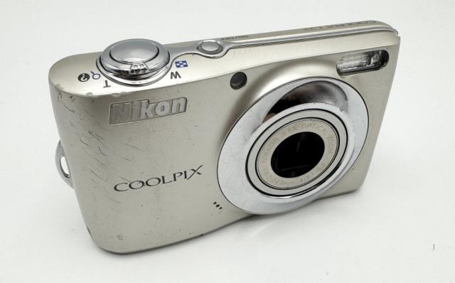 Nikon COOLPIX Style COOLPIX S3700 SILVER Nikon COOLPIX S3700