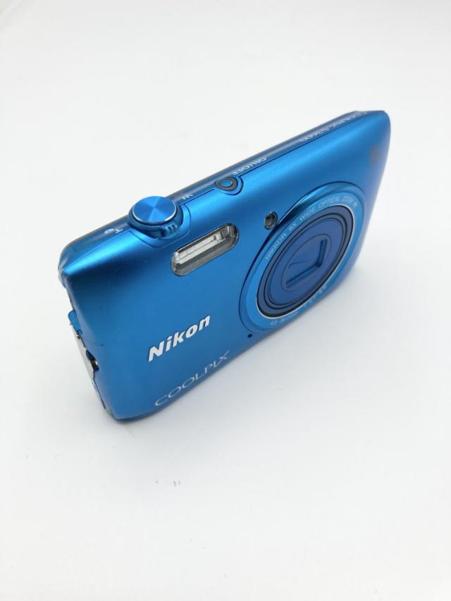 Nikon製 デジカメ COOLPIX S3600 ブルー/2005万画素 訳あり