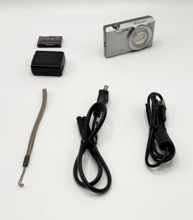 中古 CASIO デジタルカメラ EXILIM 1610万画素 8倍 シルバー EX-Z3000SR