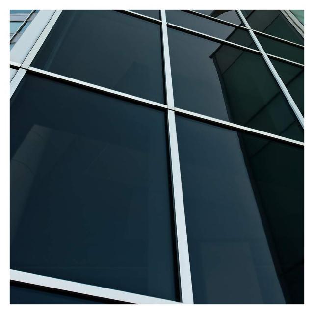 ウィンドウフィルム プライバシー 日光コントロール N05 ブラック(非常に濃い色) 36 Inch x 50 Feet ブラック CSRNA0530100