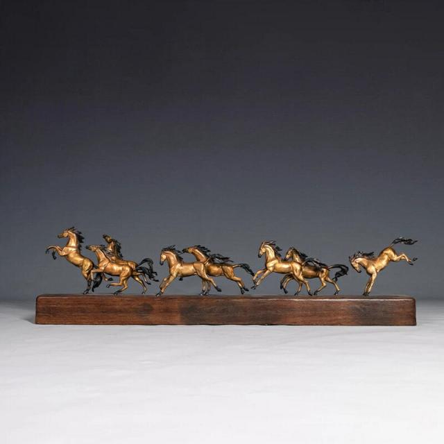 八駿雄風 駿馬 奔騰 黄銅 擺件 銅彫刻 工芸品 置物 リビング 玄関 サンプルルーム テレビ台 装飾品 開業 祝賀 縁起物 彩銅 伝統雅趣 クリスマス 御歳暮 お歳暮 御年賀 敬老の日 誕生日 結婚祝 出産祝 長寿祝 退職祝 昇進祝 新築祝  卒業祝 開業祝