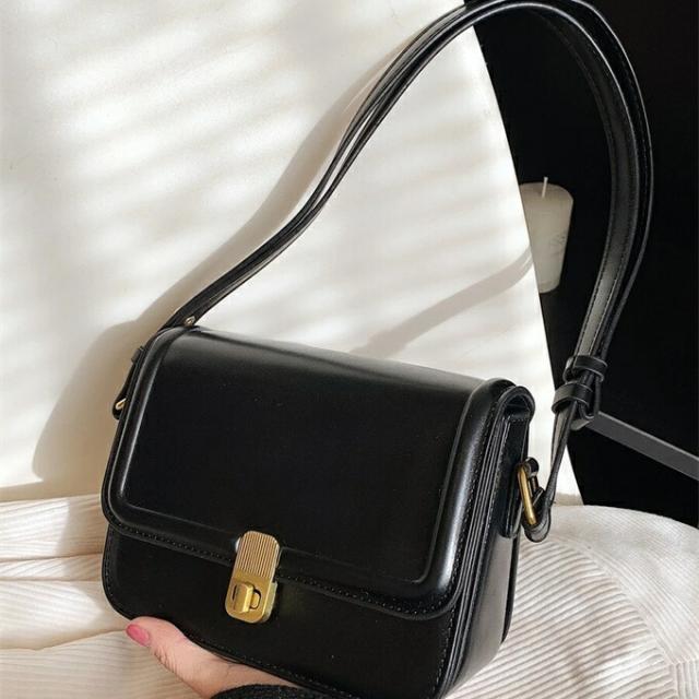 ツイストロック フラップ スクエアバッグ、レディース エレガントなトレンドバッグの通販は 5,199円