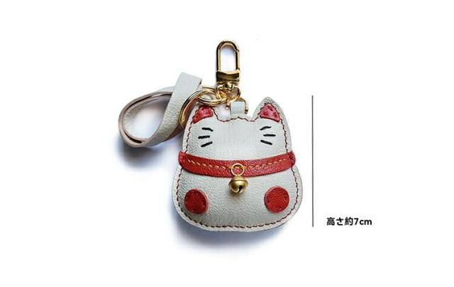 招き猫キーホルダー  バッグチャーム  アクセサリー  革小物 キーリング キーイング 車の鍵  チャーム ストラップ  ギフト プレゼント 記念日  お祝い プチギフト 男女兼用 ハンドメイド  天然レザー 手作り_10