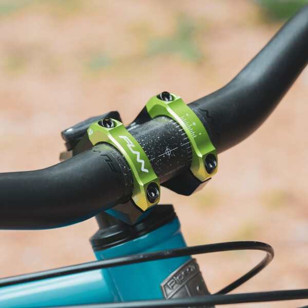 Funn イコライザー (Equalizer) バイクステム - ゼロライズ、長さ50mmのステム、35mmのバークランプ、マウンテンバイクとBMXバイク用の0度の自転車ステム (グレー)の通販は