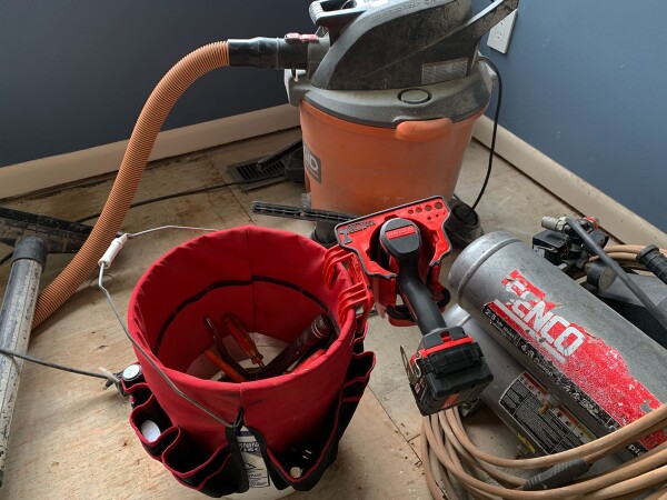 係留装置（フェンダー・クリート） RED Drill Dock -DD-RED-TV