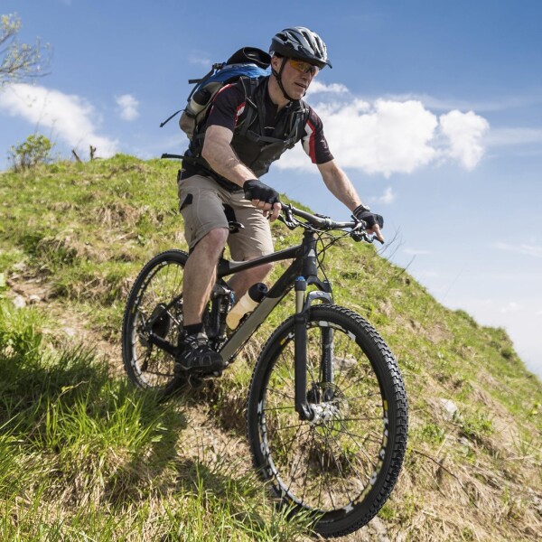 YunSCM 2本セット,26 2.125 タイヤ,26x2.125 57-559 自転車タイヤ + 26x1.75/2.25 チューブ 肉厚 米式バルブ32mm+タイヤレバー,適用 26インチ 2.125 マウンテンバイク、クロスバイク,Y-1086