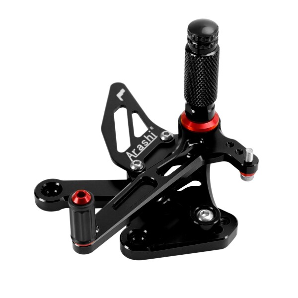 Bruce & Shark(ブルース・サメ)バックバックステップ バックステップ