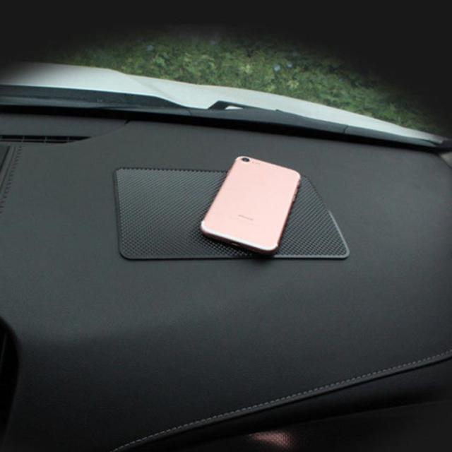 送料無料 滑り止めシート 車内 カー用品 車用 滑り止めパッド 小物置き スマホ置き ダッシュボードマット 滑り止め シート 車載ホルダー の通販はau Pay マーケット プレッピー 送料無料 滑り止めシート 車内 カー用品 車用 滑り止めパッド 小物置き スマホ置き ダッシュボードマット 滑り止め シート 車載ホルダー の通販はau Pay マーケット プレッピー