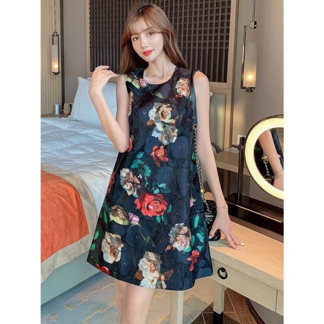 ワンピース ラウンドネック 花柄 総柄プリント ビーズ 膝上 涼しげ 派手 ガーリー 女子会 華美 お出かけファッション きれいめ お出かけ ワンピース ラウンドネック 花柄 総柄プリント ビーズ 膝上 涼しげ