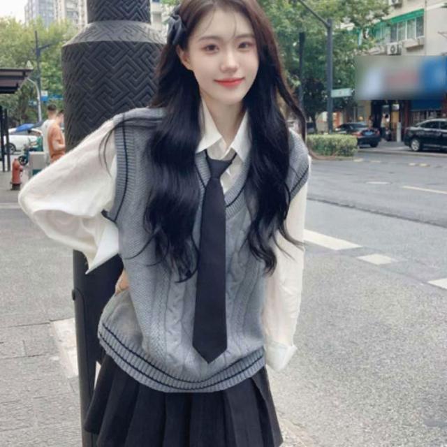 ネクタイ ニットベスト 高校制服 スクール 制服4点セット 春秋冬