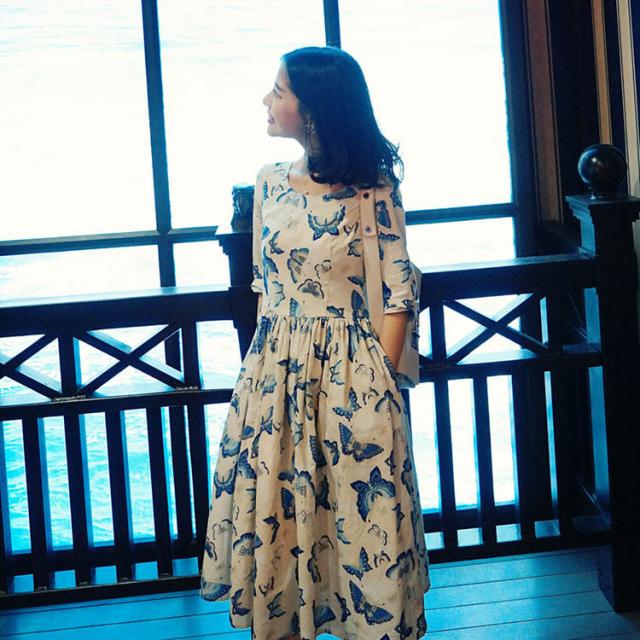 7分袖ワンピース　ミディアム丈フレアワンピース　レディース　膝丈　クルーネック　プリーツ　Aライン　vネック　蝶柄　バタフライ 7分袖ワンピース ミディアム丈フレアワンピース レディース 膝丈