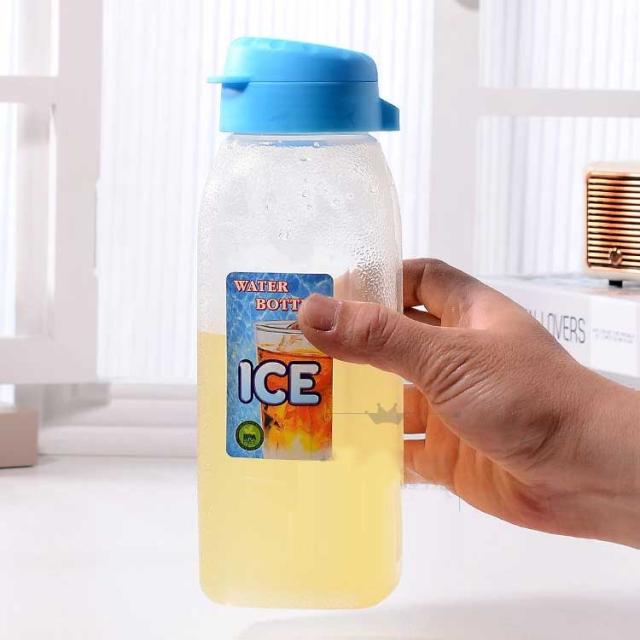 冷水筒 ポット 1.2リットル 大容量 直飲み 茶 耐熱 耐冷 飲料水 水筒 水差し 1.2L 冷水筒 縦置き お茶 炭酸 冷蔵庫に入れる 冷水ポット 洗い 家族 水筒 プラスチック PP材質 一人暮らし 持ち運び便利 耐久性 麦茶ポット おしゃれ_3