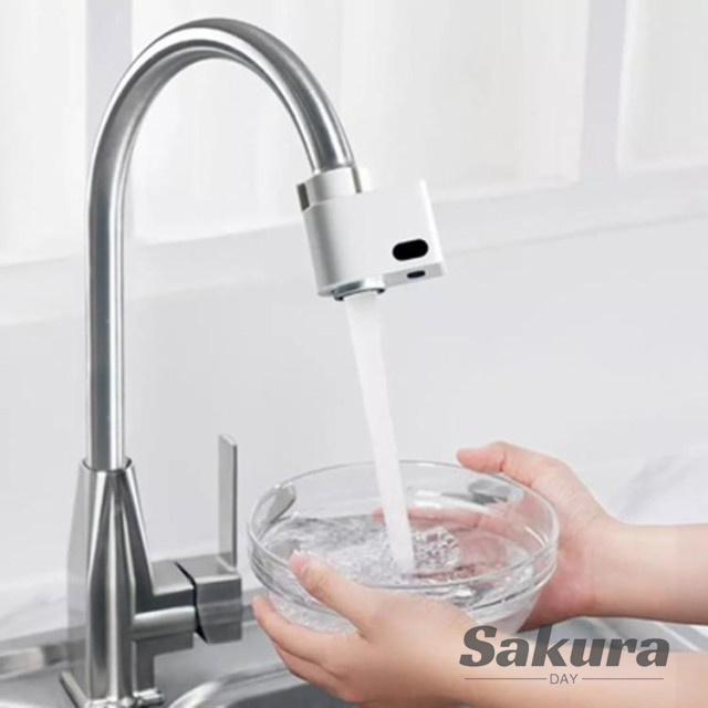 キッチン用 タッチレス センサー式 自動水栓 蛇口 センサー 後付け 自動センサー水栓 洗面台 キッチン 台所 充電式 蛇口取付型 USB充電 非接触 水道の通販は 8,872円