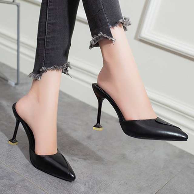 靴 サンダル ミュール ポインテッドトゥ きれいめ 黒 白 春 夏 秋 レディース 2860の通販は