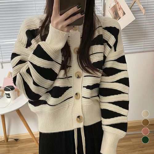 レディース トップス ニットカーディガン ボタン リブニット 長袖 ライトアウター バイカラー ドロップショルダー 大人 可愛い 4,514円