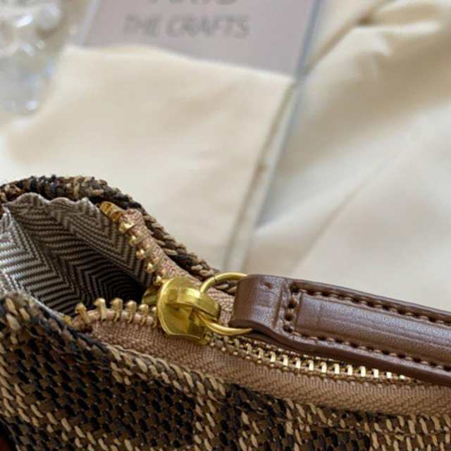 ハンドバッグ 3色展開 レオパード柄 ヒョウ柄 トレンド 大人可愛い こなれ感 デート かわいい 秋 肩掛け コンパクト お呼ばれ お出かけの通販は