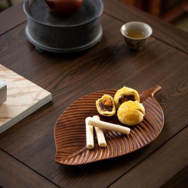 【29.5*12.5cm】葉型 木のお皿 プレート ウォールナット 木 皿 食器 木製 大皿 おしゃれ 和食器 天然木 プレート 変形皿 キッチン 雑貨 トレー 木製 カフェ トレー カフェ風 葉型多用皿
