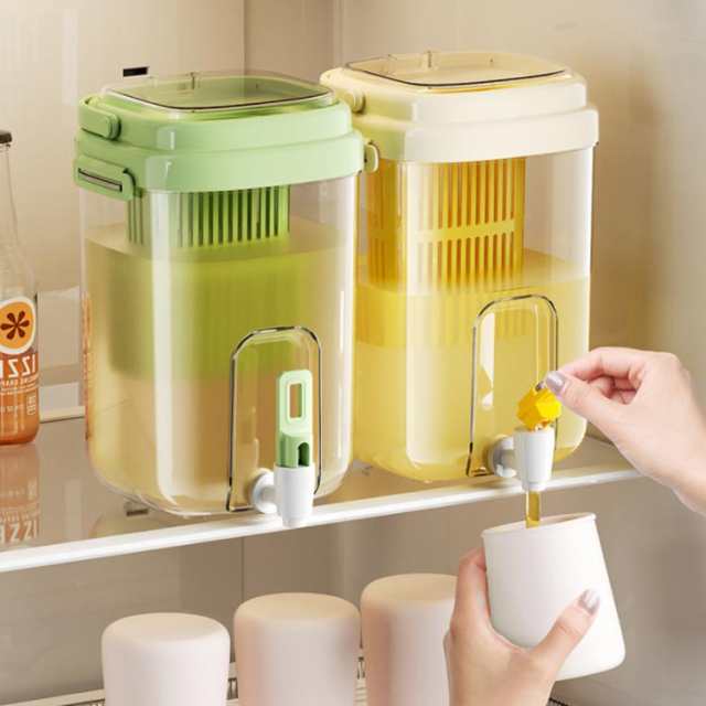 麦茶ポット お茶ポット 冷水筒 ピッチャー 縦置き 冷水ボトル 茶こし付 蛇口付き 洗いやすい プラスチック ウオーターサーバー ドリンクサーバー 冷蔵庫 ハンドル付き 広口 水差し アウトドア 送料無料 その他コーヒー・ティー用品