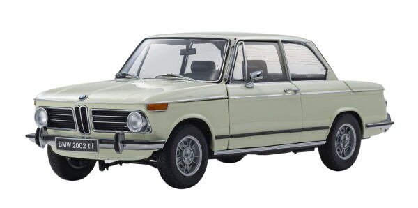 京商オリジナル 1/18 BMW 2002 tii ホワイト 完成品 KS08543W