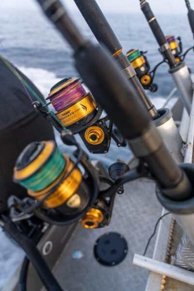 PENN Spinfisher VII 3500 海水スピニングリール 右/左ハンドル位置 IPX5シール HT-100フロントドラッグ スーパーラインスプール 精密CNC