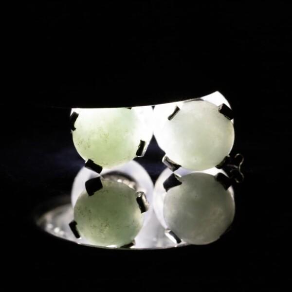 糸魚川天然翡翠 5mm シルバーピアス 日本国石 縄文のパワーストーン