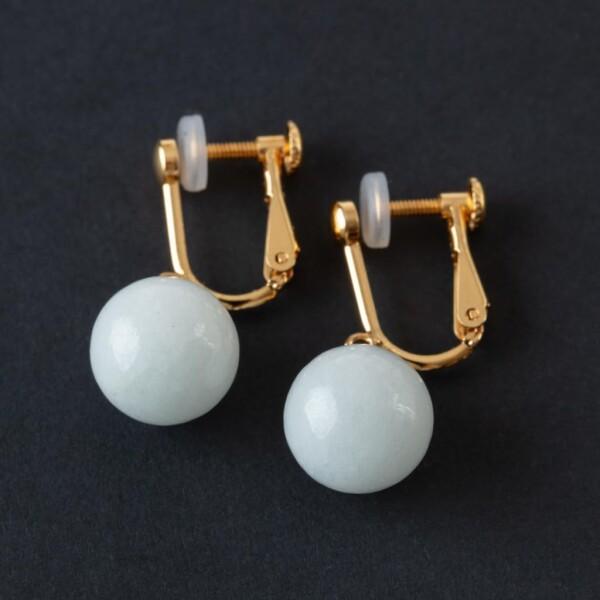 糸魚川天然翡翠 10mm玉 イヤリング（ネジバネ式/シリコンカバー） 日本