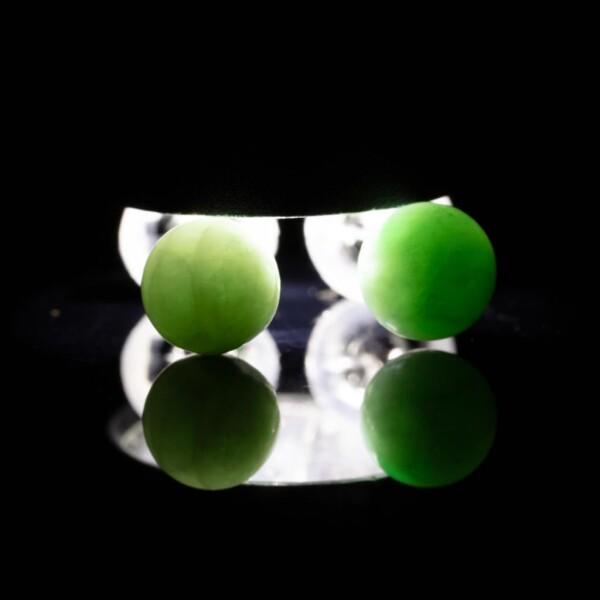 糸魚川天然翡翠 5mm玉 シルバーピアス 日本国石 縄文のパワーストーン