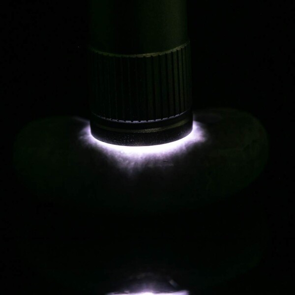 ✳premium一流の勾玉　コレクションレベルです‼️糸魚川翡翠淡いラベンダー入り 糸魚川天然翡翠 勾玉 ラベンダー色 日本国石 縄文の