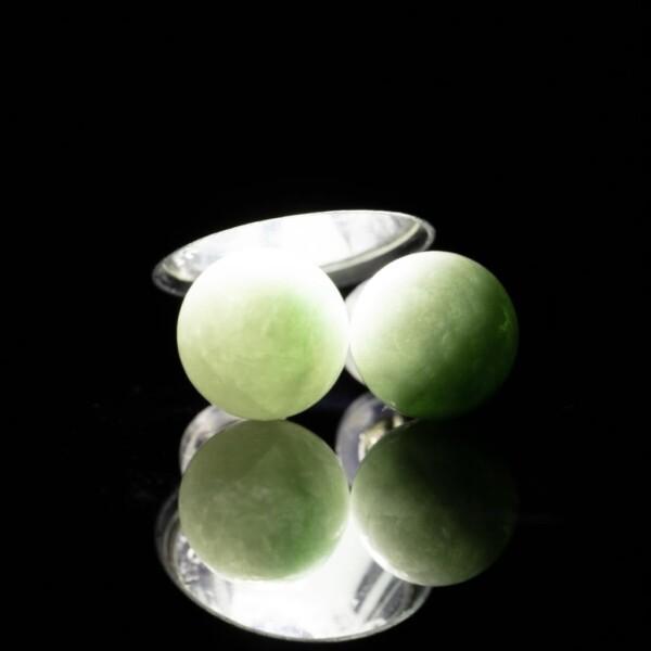 糸魚川天然翡翠 8mm玉シルバーピアス 日本国石 縄文のパワーストーン APS0129 糸魚川天然翡翠 8mm玉シルバーピアス 日本国石 縄文のパワーストーン