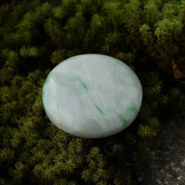 糸魚川天然翡翠 ゴルフマーカー 財布のお守りに 日本国石 縄文の