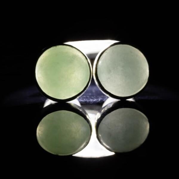 糸魚川天然翡翠 8mm 2色シルバーピアス 日本国石 縄文の