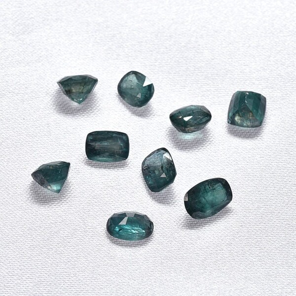 premium stone gallery) グランディディエライト（マダガスカル産）3粒