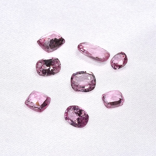 (premium stone gallery) ピンク・スピネル（オーバル・クッション）2粒 1.5ct #T2084