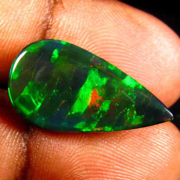 ブラックオパール ルースストーン 6.72 ct PEAR CABOCHON (21 x 11 mm