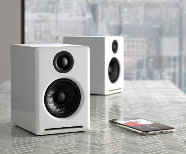 Audioengine A2+ Next Gen ホームミュージックシステム with Bluetooth aptX-HD、PCスピーカー for 音楽愛好家、ゲーマー (ハイグロスホワイト)_1