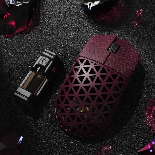 MAMBASNAKE M5 Ultra カーボンファイバー製無線ゲーミングマウス 超軽量39g±3 PAW3950MAX ワイヤレス 8000hz 2.4g/bluetooth/USB-C Nordic52840 グリップテープ付き (レッド)