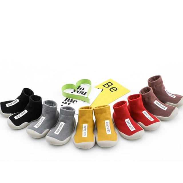 送料無料 ベビー靴 ソックスシューズ ファーストシューズ トレーニング ルームシューズ 赤ちゃん 男の子 女の子 靴 靴下 スニーカー の通販はau Pay マーケット にゃニャオ 送料無料 ベビー靴 ソックスシューズ ファーストシューズ トレーニング ルームシューズ 赤ちゃん 男の子 女の子 靴 靴下 スニーカー の通販はau Pay マーケット にゃニャオ