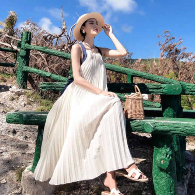 ワンピース バック肌見せ キャミワンピ シフォン レディース プリーツ プリーツワンピース キャミソールワンピース 白 配色 し リゾートの通販はau Pay マーケット 華やか